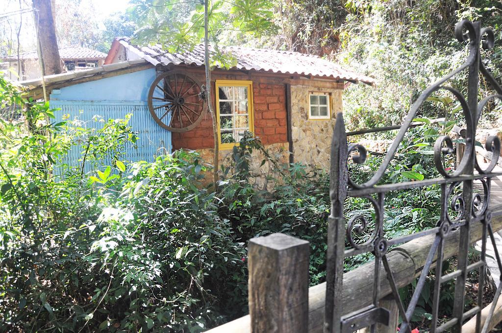 Pousada Ecologica Lua Bonita Do Nero Macacos  Esterno foto
